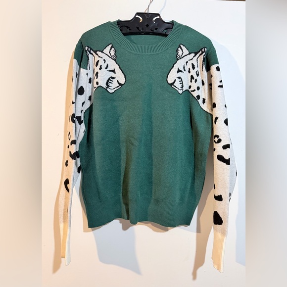 Sweaters - Emerald Green Sweater with Leopard Design